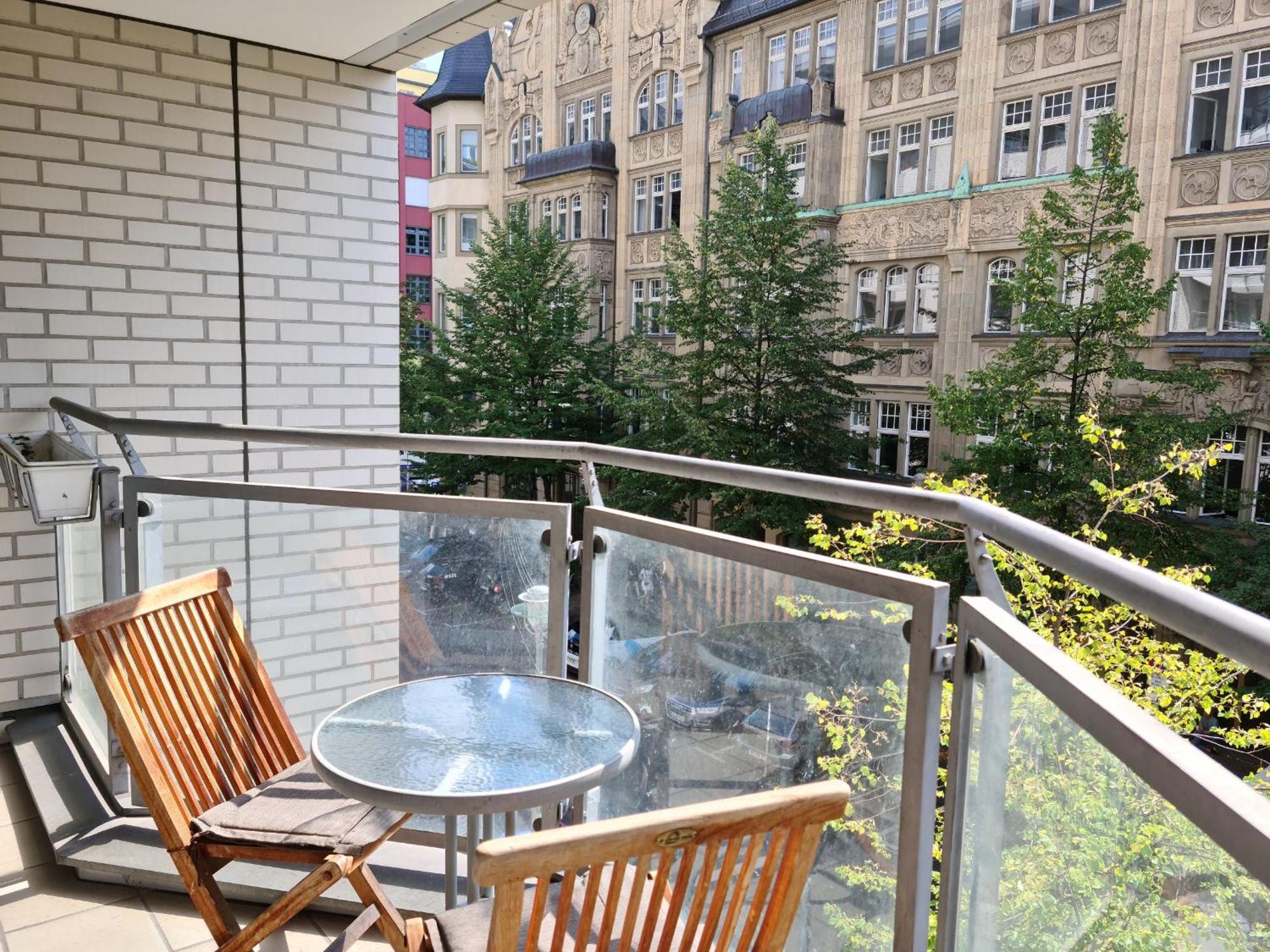 Topdomizil Apartments Checkpoint Plaza Berlin Exterior photo